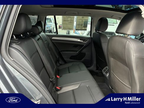 Used 2017 Volkswagen Golf Alltrack SE image 18