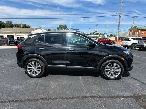 Used 2023 Buick Encore GX Essence w/ Advanced Technology Package FWD image 9