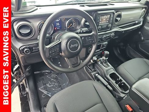 Used 2021 Jeep Wrangler Unlimited Sport image 15