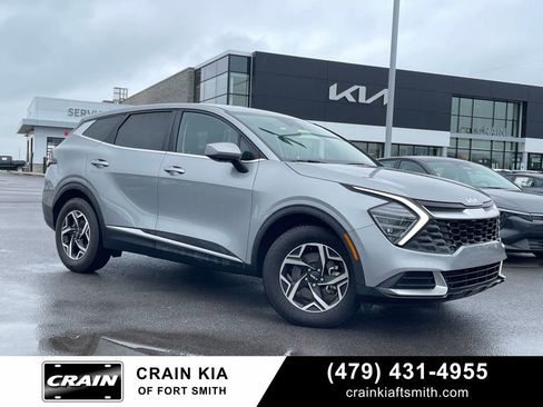 Certified 2024 Kia Sportage LX FWD image 1
