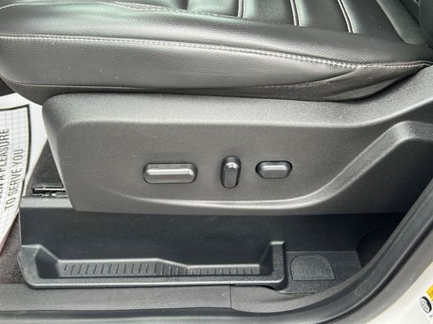 Used 2019 Ford Escape SEL AWD/4WD image 5