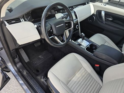 Certified 2023 Land Rover Discovery Sport SE image 11