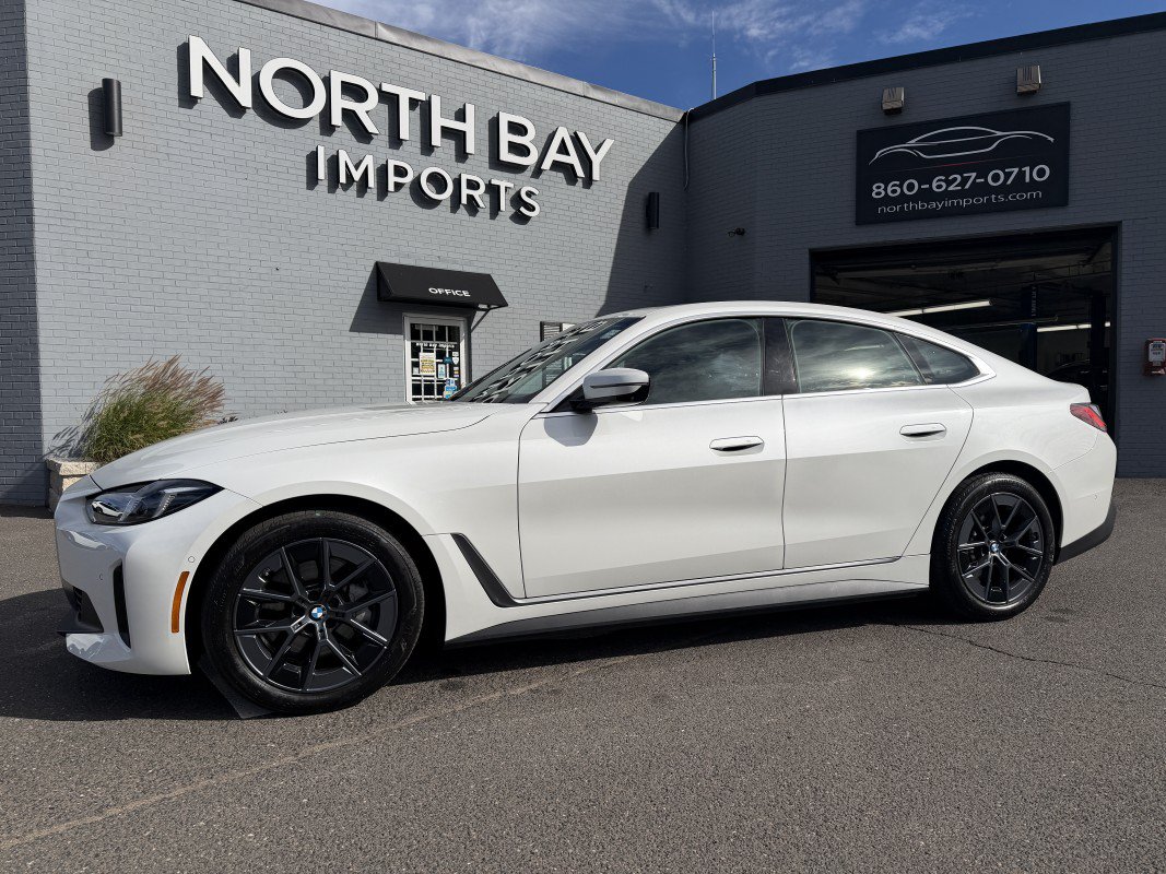Used 2025 BMW i4 xDrive40i w/ Premium Package AWD/4WD image 1