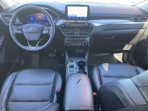 Used 2022 Ford Escape Titanium image 17