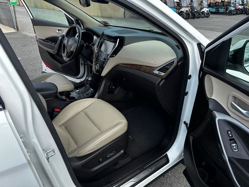 Used 2017 Hyundai Santa Fe Limited AWD/4WD image 23