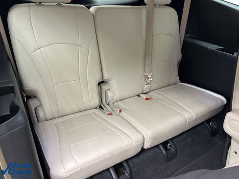 Certified 2023 Buick Enclave Essence image 23