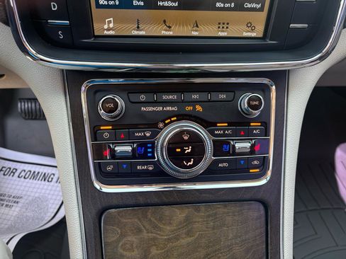 Used 2018 Lincoln Continental Reserve w/ Continental Climate Package AWD/4WD image 27