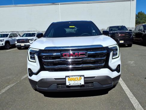 New 2026 GMC Terrain Elevation w/ LPO, Floor Liner Package image 2