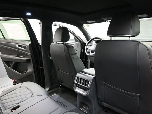 New 2026 Volkswagen Atlas Cross Sport SEL Premium R-Line image 15