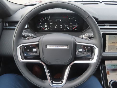 Used 2023 Land Rover Range Rover Velar R-Dynamic S image 28