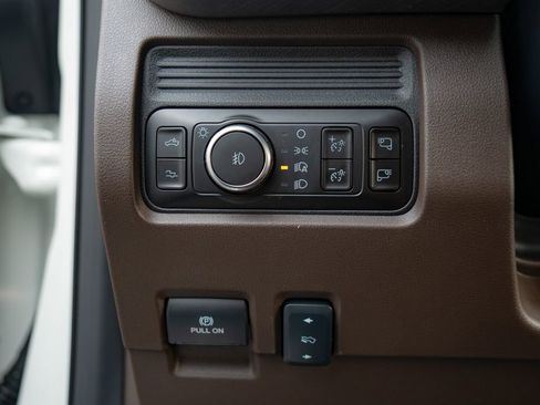 Used 2026 Ford F450 King Ranch w/ FX4 Off-Road Package image 9