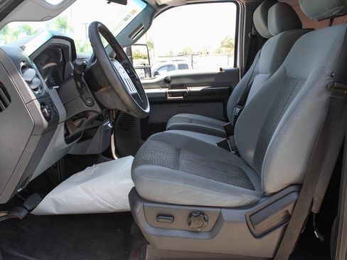 Used 2014 Ford F250 XLT w/ XLT Interior Package image 16