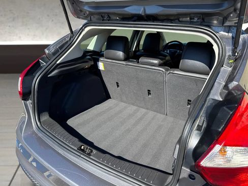 Used 2012 Ford Focus SEL FWD image 96