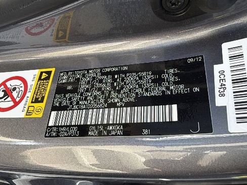 Used 2013 Lexus RX 450h AWD w/ Navigation Pkg image 30