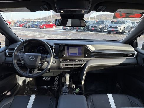 Certified 2025 Toyota Camry SE image 15