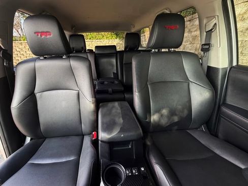 Used 2020 Toyota 4Runner TRD Off-Road Premium AWD/4WD image 24