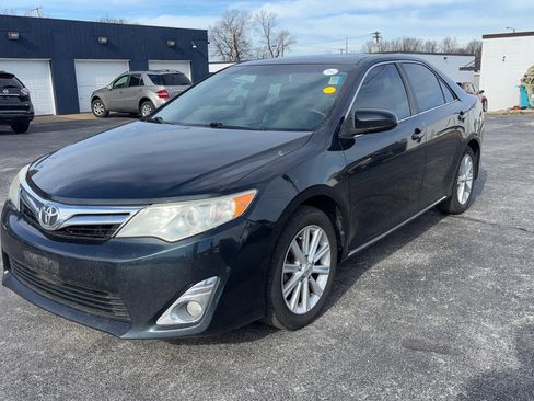 Used 2012 Toyota Camry XLE image 3