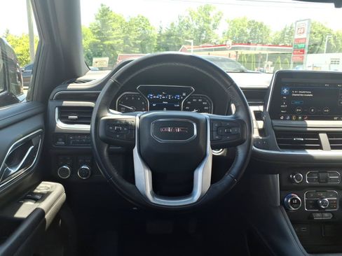 Used 2021 GMC Yukon SLE w/ Gmc Pro Safety Plus Package AWD/4WD image 20