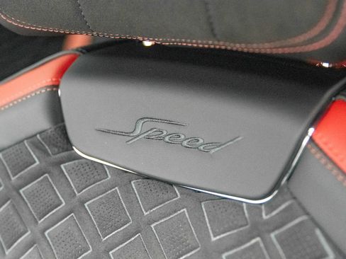 Used 2023 Bentley Flying Spur W12 image 22