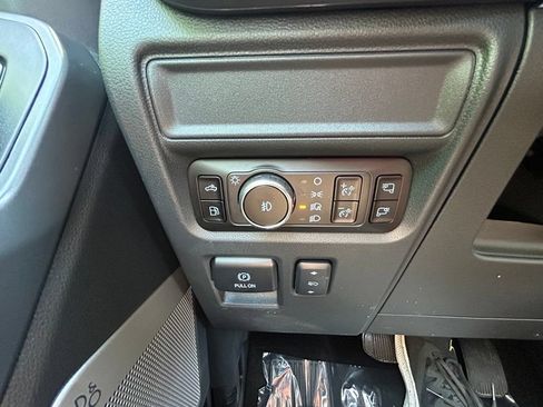 Used 2025 Ford F150 XLT w/ Equipment Group 303A High AWD/4WD image 20