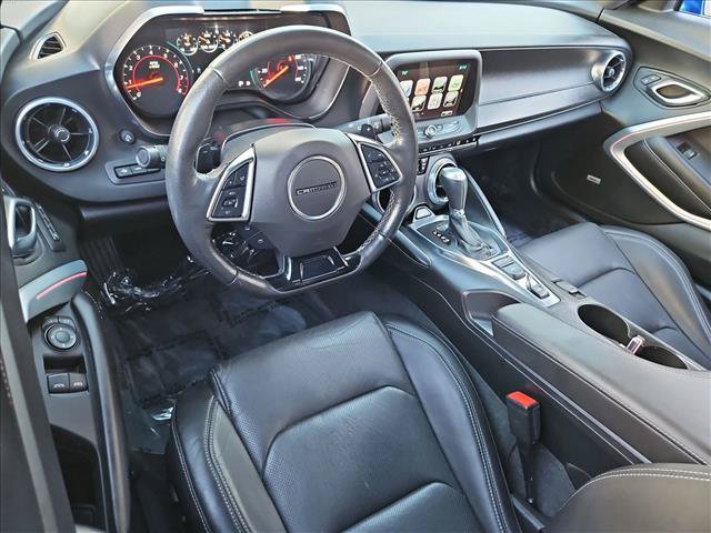 Used 2018 Chevrolet Camaro LT RWD image 10