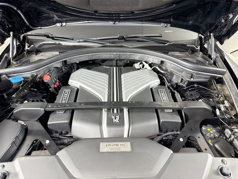 Used 2023 Rolls-Royce Cullinan image 21