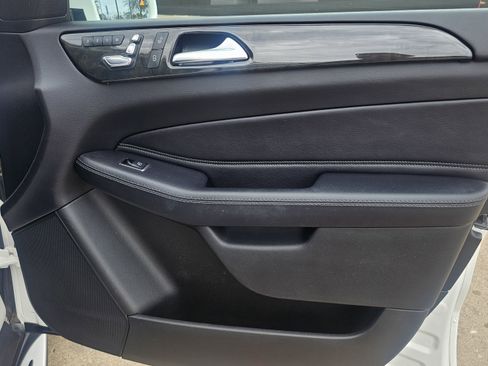 Used 2018 Mercedes-Benz GLS 450 4MATIC w/ Premium Package image 35