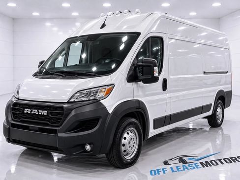Used 2024 RAM ProMaster 2500 w/ Convenience Group FWD image 1
