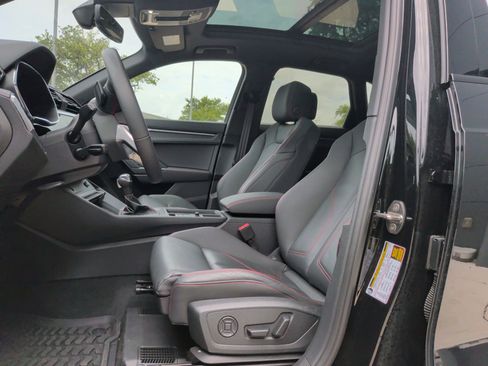 Certified 2025 Audi Q3 2.0T Premium Plus w/ Premium Plus Package AWD/4WD image 17