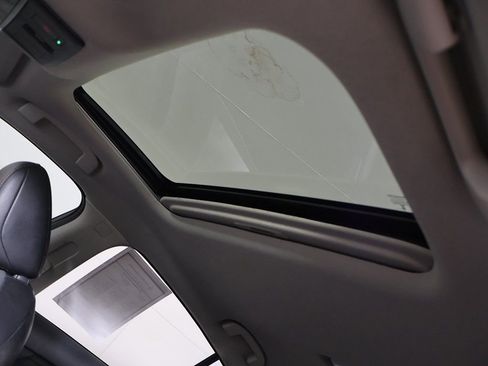 Used 2022 Nissan Sentra SR w/ SR Premium Package image 20