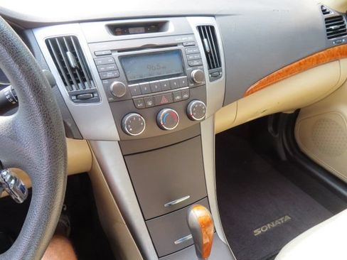 Used 2009 Hyundai Sonata GLS FWD image 22