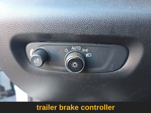 Used 2022 Chevrolet Traverse Premier image 24