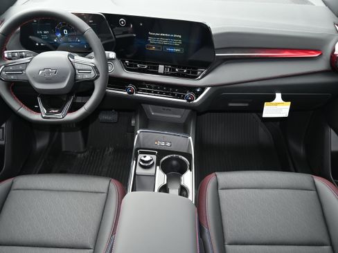 New 2026 Chevrolet Equinox RS w/ LPO, Floor Liner Package image 3