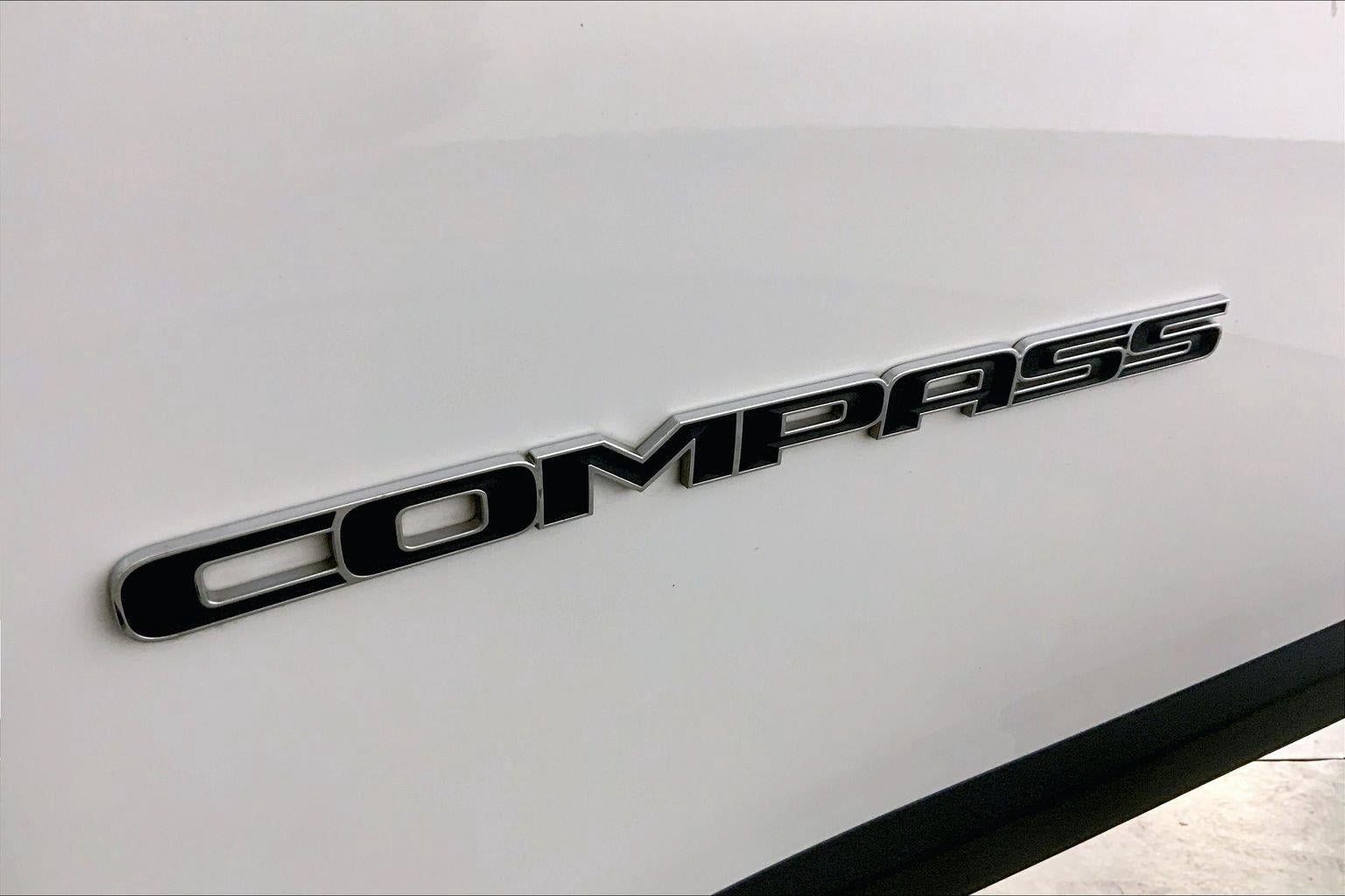 Used 2025 Jeep Compass Limited AWD/4WD image 8