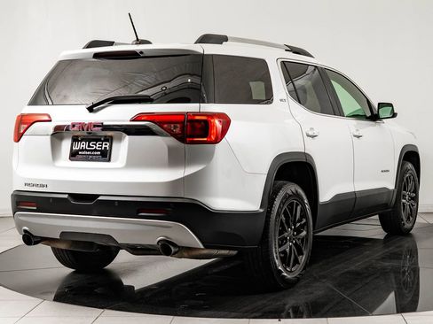Used 2019 GMC Acadia SLT FWD image 10