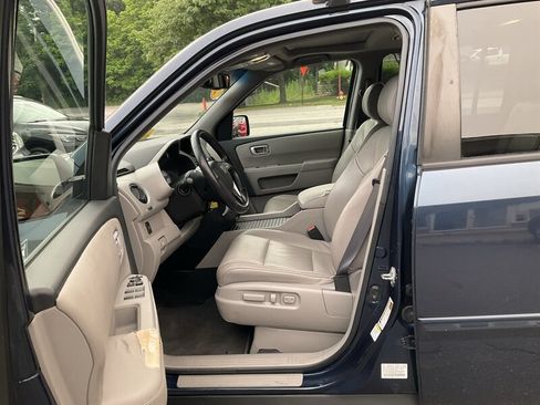 Used 2010 Honda Pilot EX-L image 16