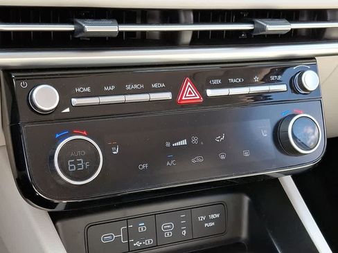 Used 2025 Hyundai Tucson SEL FWD image 14