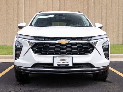 New 2025 Chevrolet Trax LT w/ Driver Confidence Package image 3