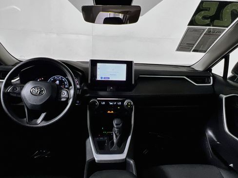 Used 2025 Toyota RAV4 XLE w/ Convenience Package FWD image 30