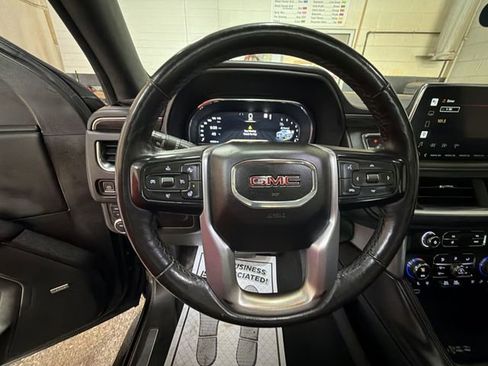 Certified 2022 GMC Yukon XL SLT w/ SLT Premium Package image 14