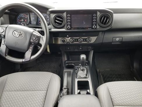 Used 2020 Toyota Tacoma SR AWD/4WD image 14
