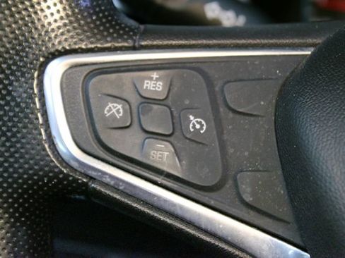 Used 2019 Chevrolet Equinox LS w/ LS Convenience Package FWD image 21