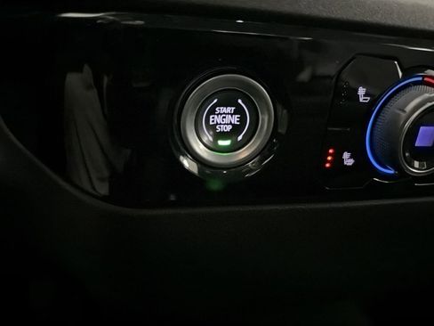 Used 2024 Chevrolet Silverado 1500 LT image 41