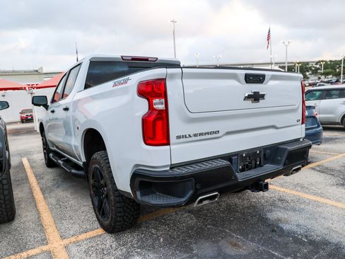 Used 2025 Chevrolet Silverado 1500 LT Trail Boss w/ LT Trail Boss Premium Package AWD/4WD image 10