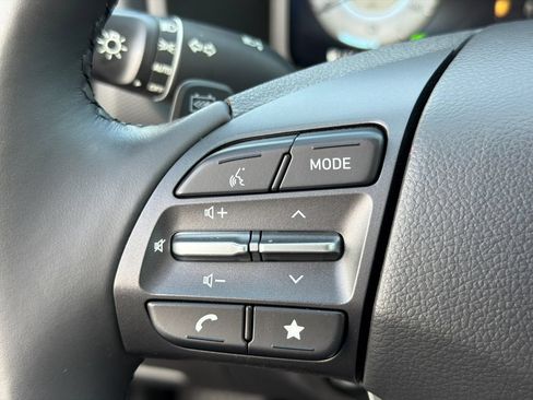 Used 2023 Hyundai Kona Limited FWD image 24