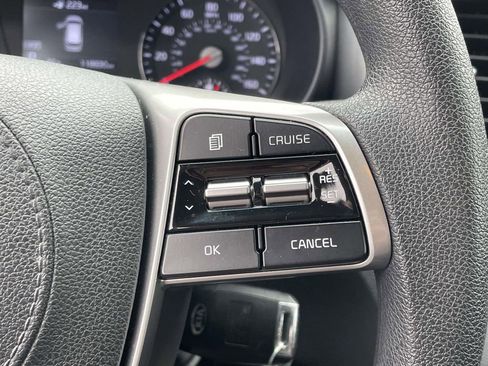 Used 2019 Kia Sorento LX image 23