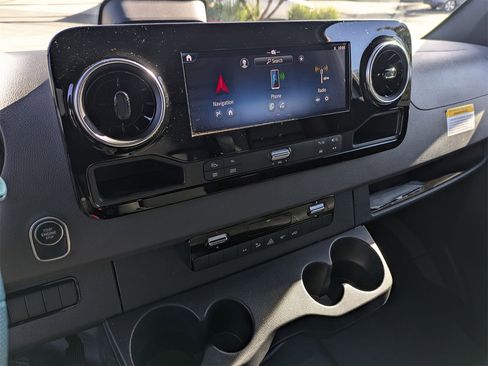 Certified 2025 Mercedes-Benz Sprinter 2500 image 6