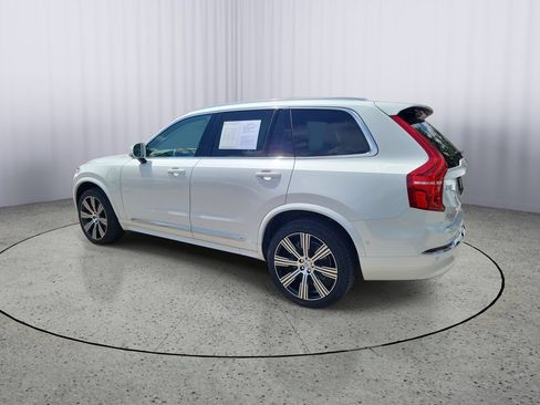 Certified 2024 Volvo XC90 T8 Plus w/ Protection Package AWD/4WD image 4