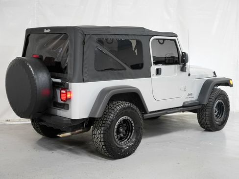 Used 2006 Jeep Wrangler Unlimited AWD/4WD image 6