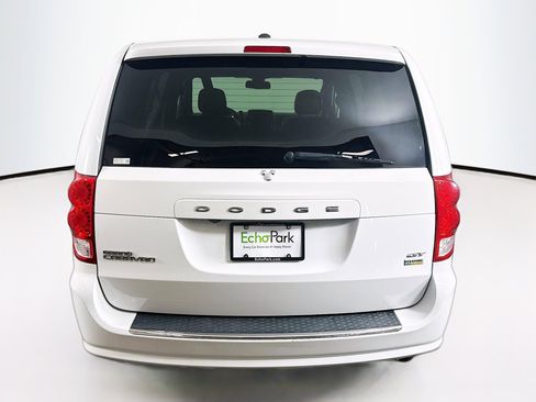 Used 2019 Dodge Grand Caravan GT image 7